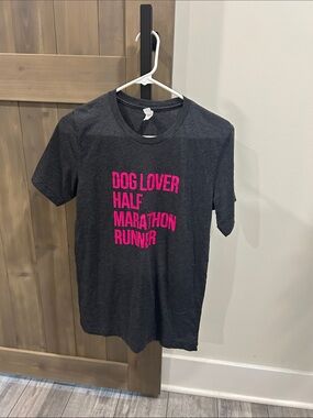 Dog Lover Half Marathon Runner Graphic Tee - Charcoal & Hot Pink